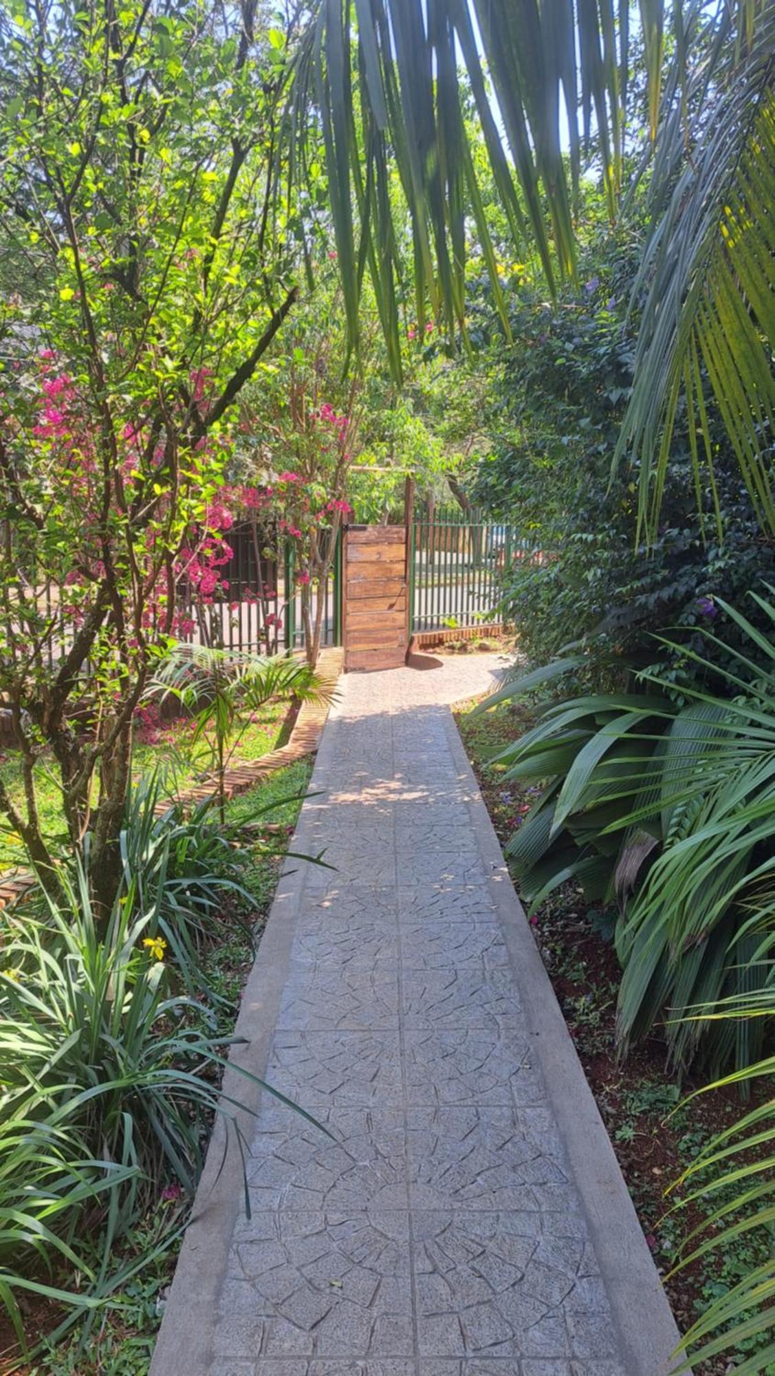 Hospedaje Los Vencejos Puerto Iguazu Luaran gambar